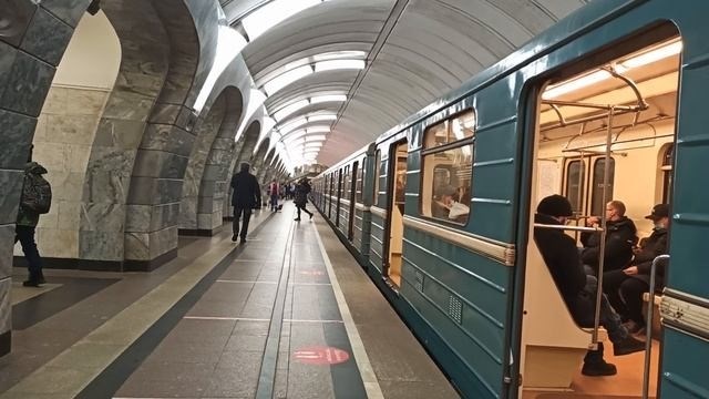 Московский метрополитен Отрадный поезд 81-760 ок Поезд 81-760 | пересадка Москва